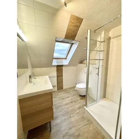 Lucky Piece Of Modern Retreat *